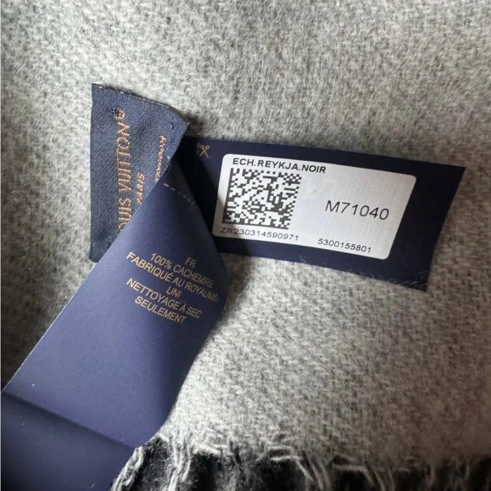 Louis Vuitton Black and Gray Cashmere Scarf - Picture 5 of 10